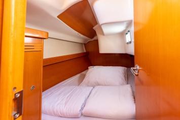 Yachtcharter First40 Kodo 10