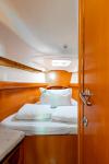 Yachtcharter First40 Kodo 13