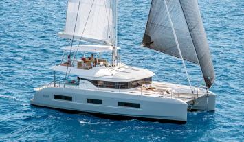 Yachtcharter Lagoon 55 Millenium Millenium hauptansicht 1