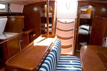 Yachtcharter Beneteau 50 5Cab Niedergang