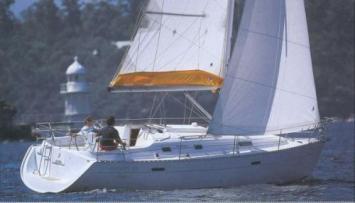 Yachtcharter Oceanis clipper 331 2cab outer