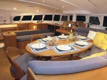 Yachtcharter Lagoon 470 Salon 4Cab 4WC