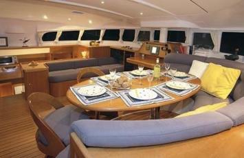 Yachtcharter Lagoon 470 Salon 4Cab 4WC