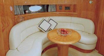 Yachtcharter cranchi 50 pic9