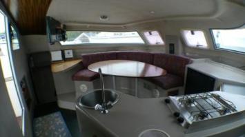 Yachtcharter Tobago 35 Salon 3 Cab 1 WC 1