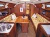 Yachtcharter Bavaria 34 3cab salon