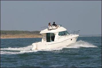 Yachtcharter Merry Fisher 925 Heckansicht 2 Cab 1 WC