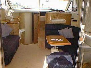 Yachtcharter Princess 420 Salon jpg