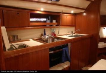 Yachtcharter Dufour 385 Pantry 3 Cab 1 WC