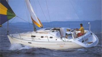 Yachtcharter oceanis Clipper 311 2cab top