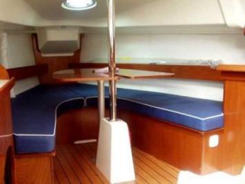 Yachtcharter Sun 2500 Salon 1 Cab 1 WC