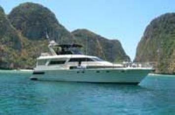 Yachtcharter Astilleros Gallart Seitenansicht 4 Cab 4 WC
