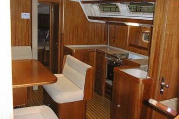 Yachtcharter Elan 45 Pantry