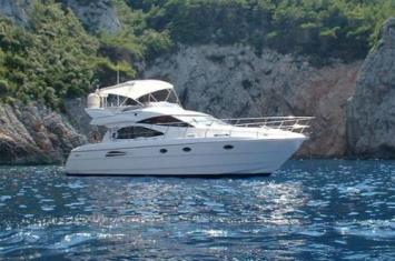 Yachtcharter Astondoa 46 Seitenansicht 3 Cab 2 WC