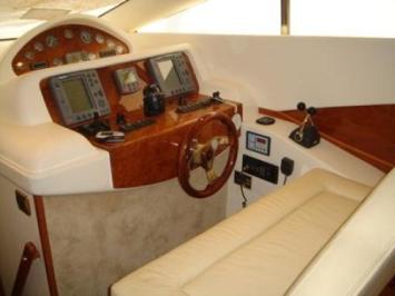 Yachtcharter Astondoa 46 Cockpit 3 Cab 2 WC