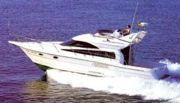 Yachtcharter Astondoa 40 Seitenansicht 2 Cab 1 WC