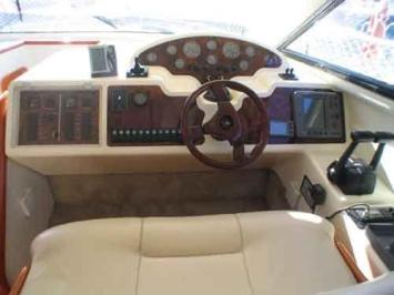 Yachtcharter Astondoa 40 Cockpit 2 Cab 1 WC 1