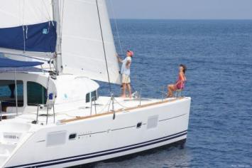 Yachtcharter lagoon 410 S2 3cab side