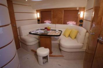 Yachtcharter Elan Power E 42 Salon 3 Cab 1 WC