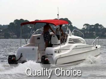 Yachtcharter MOTORCAT MC 30 (2Cab 1WC) Heck