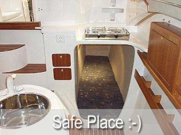 Yachtcharter MOTORCAT MC 30 (2Cab 1WC) WC