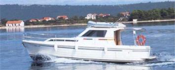 Yachtcharter Adria 1002 Seitenansicht 3 Cab 2 WC