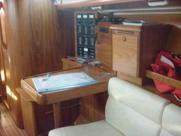Yachtcharter Sun Fast 43 Kartentisch 3 Cab 2 WC