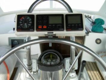 Yachtcharter Oceanis 44 CC Cockpit 3 Cab 2 WC