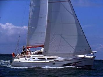 Yachtcharter Sun Fast 35 Seitenansicht 3 Cab 1 WC