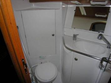Yachtcharter Sun Fast 35 Nasszelle 3 Cab 1 WC