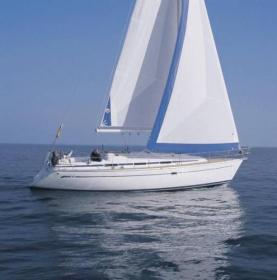 Yachtcharter Bavaria 37 3cab top