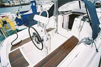 Yachtcharter Dufour 32 Classic Cockpit