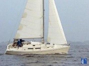 Yachtcharter Hanse 311 Seitenansicht