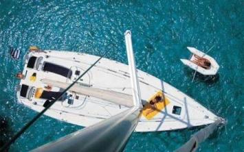 Yachtcharter Benneteau Cyclades 43.3 Mast 3 Cab 3 WC