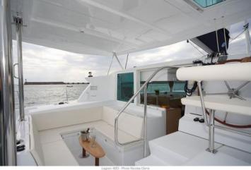 Yachtcharter Lagoon420 Cab4 Cockpit