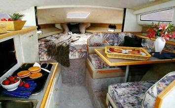 Yachtcharter Bayliner 2855 Salon 2 Cab 1 WC