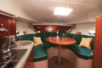 Yachtcharter Jeanneau Leader 805 Salon 1 Cab 1 WC