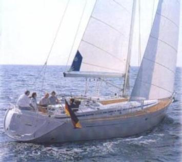 Yachtcharter Bavaria 36 Holiday 3cab top