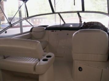 Yachtcharter Bayliner 275 Ciera Cockpit 2 Cab 1 WC