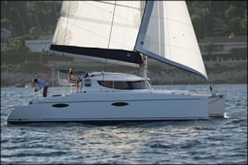 Yachtcharter Mahe 36 Seitenansicht 3 Cab 1 WC