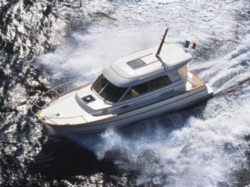 Yachtcharter ACM 31 Elite Luftaufnahme 2 Cab 1 WC