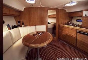 Yachtcharter Bavaria 35 sport 2cab salon