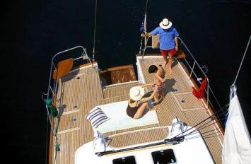 Yachtcharter Beneteau 57 4Cab 4WC Badeplattform