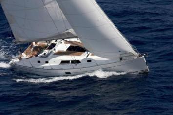 Yachtcharter Hanse 430 Seitenansicht 3 Cab