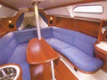 Yachtcharter Dehler 29 (2Cab) Salon