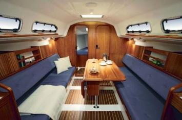 Yachtcharter X 35 One Design Salon 3 Cab 1 WC