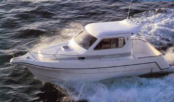 Yachtcharter Astinor 840 Seitenansicht 1 Cab 1 WC