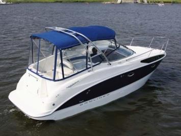 Yachtcharter Bayliner 245 Ciera Heckansicht 2 Cab 1 WC