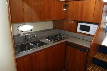 Yachtcharter Azimut 36 Pantry 2 Cab 2 WC