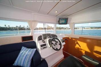 Yachtcharter Lagoon 44 Power Kartentisch 4 Cab 4 WC 2